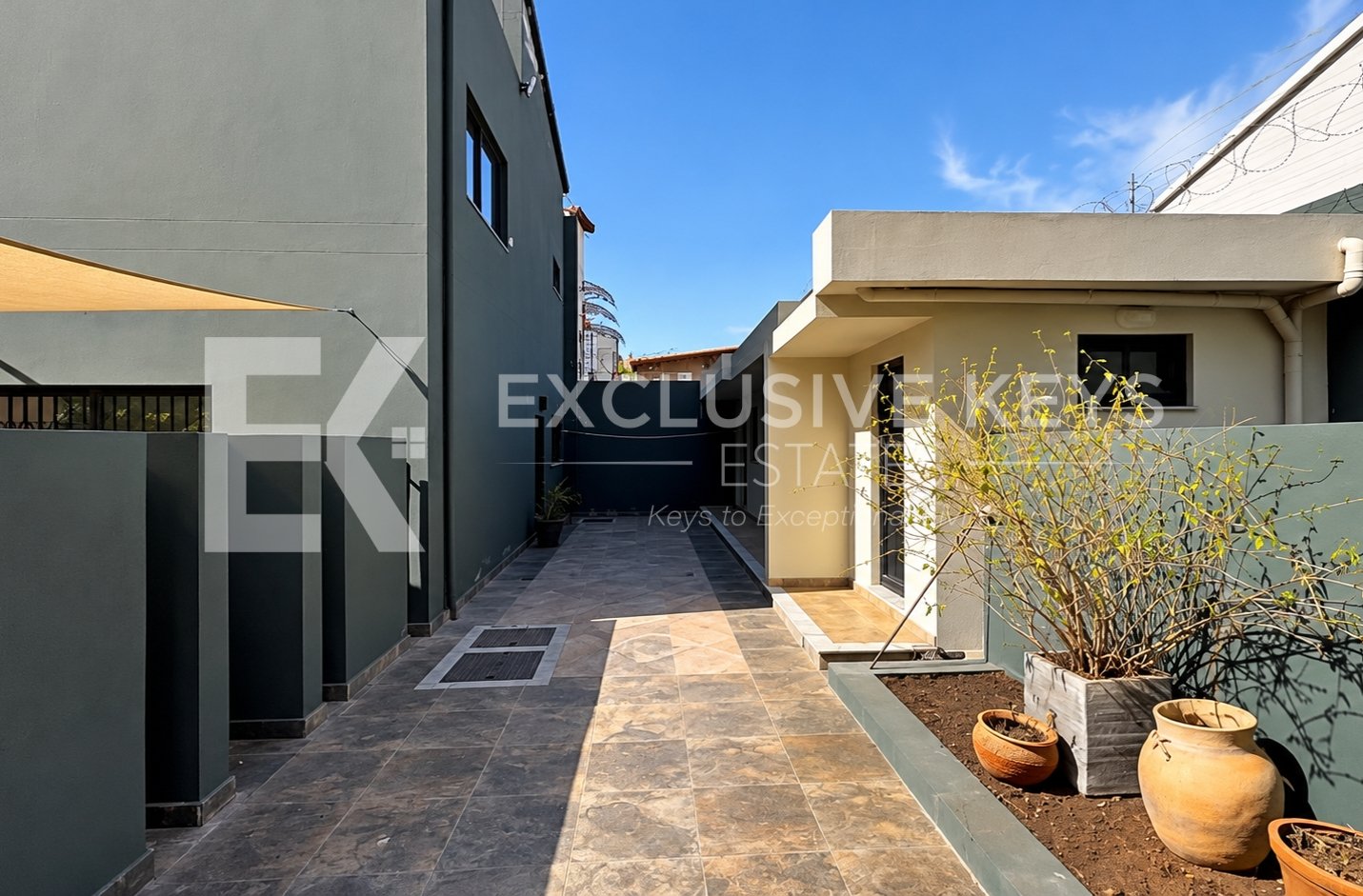 🏡 ARRENDA-SE | Moradia TP4 de Luxo | Condomínio Bela Vista