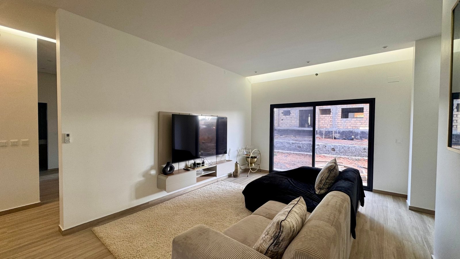 Apartamentos TP2 e TP3 à Venda no Condomínio Oásis – Mahotas