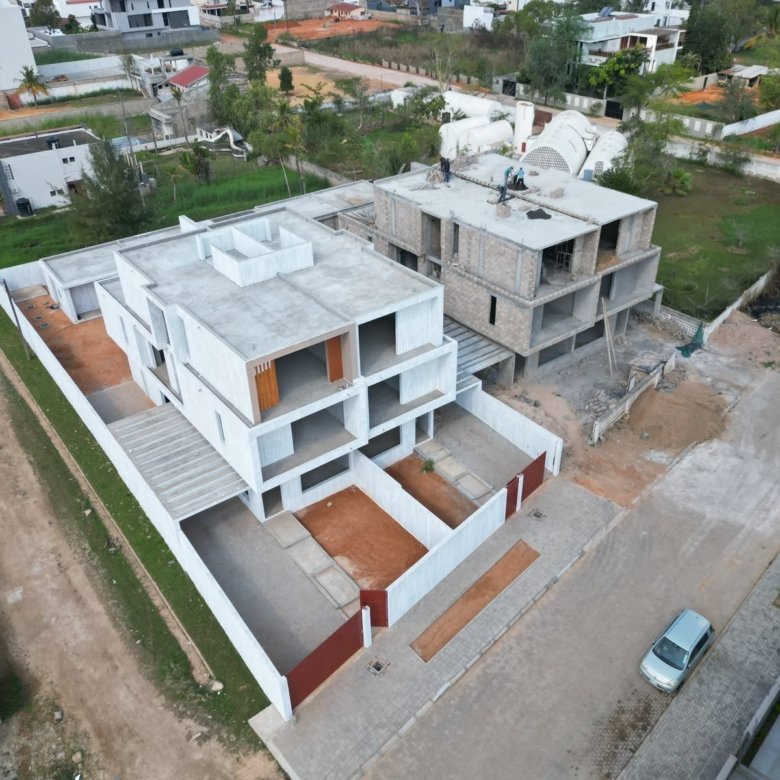 🏡 VENDE-SE MORADIA GEMINADA TP4 EM TOSCO – TRIUNFO NOVO