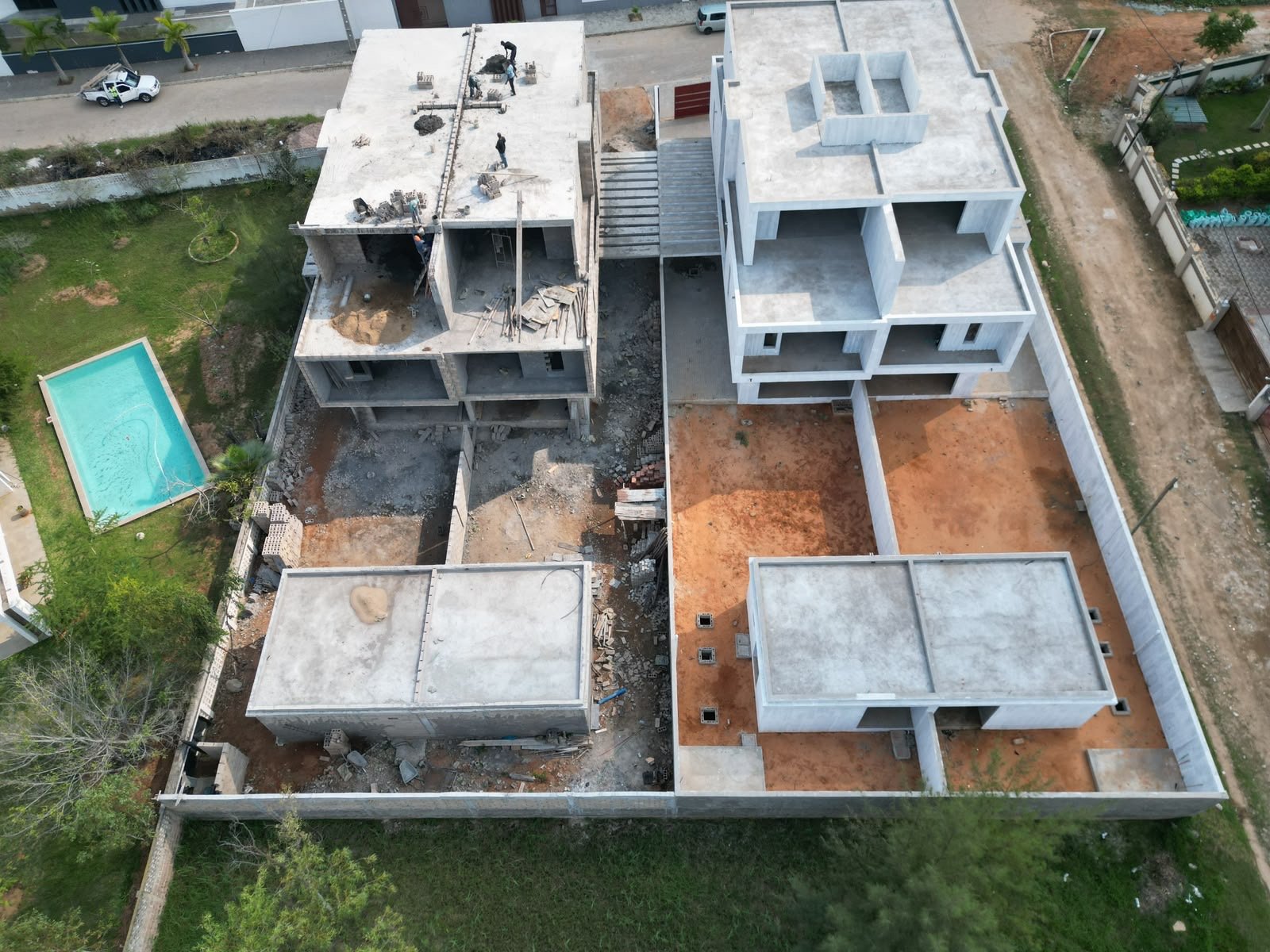 🏡 VENDE-SE MORADIA GEMINADA TP4 EM TOSCO – TRIUNFO NOVO