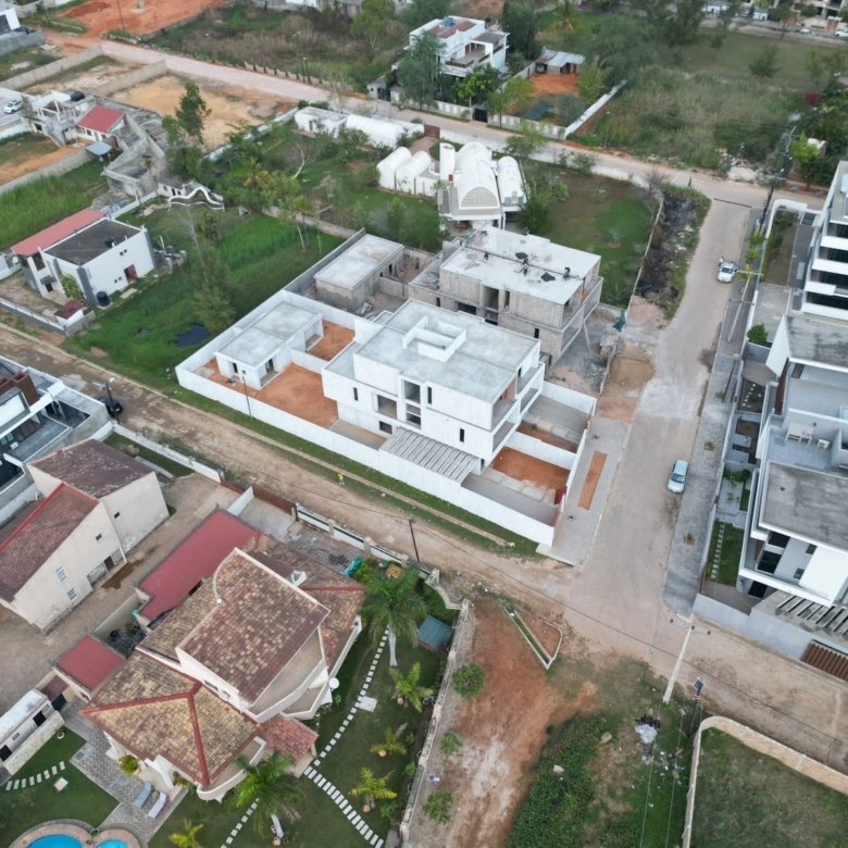 🏡 VENDE-SE MORADIA GEMINADA TP4 EM TOSCO – TRIUNFO NOVO