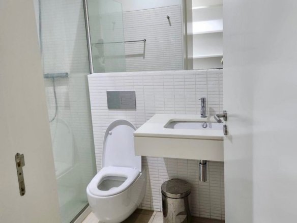 SUPER LUXURIOUS 4-BEDROOM APARTMENT FOR RENT – POLANA
