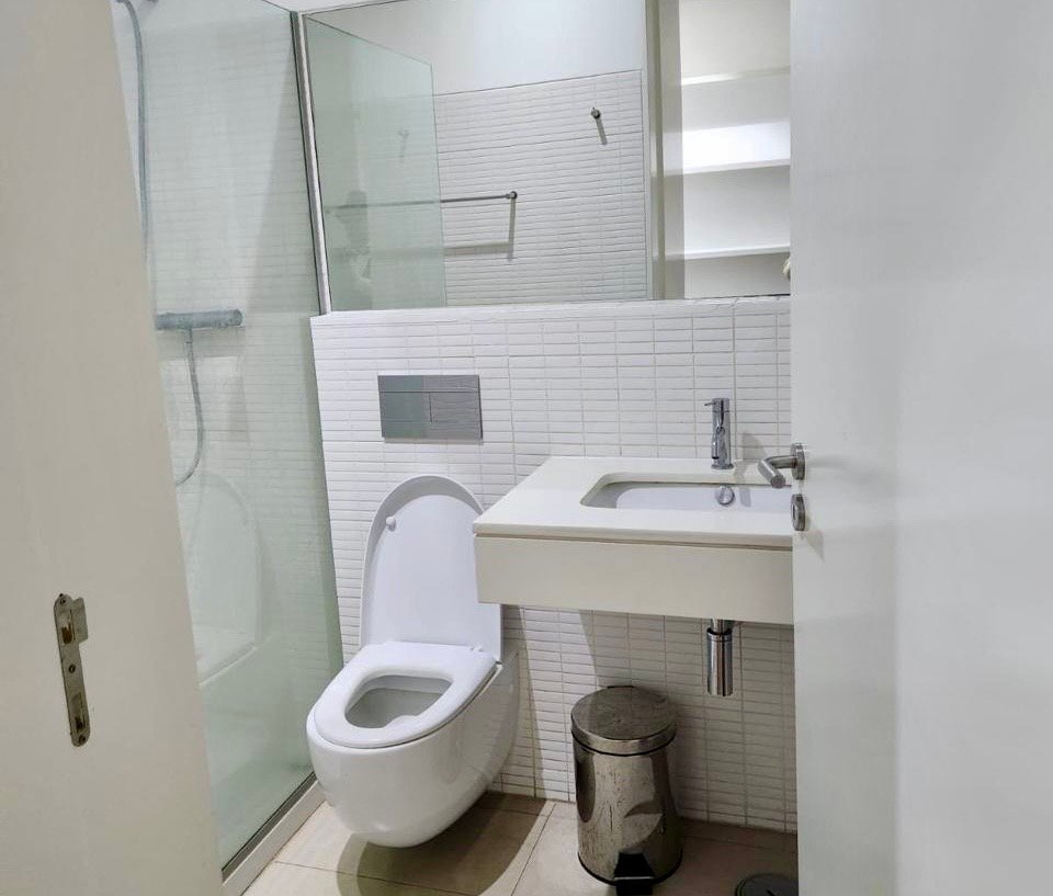 SUPER LUXURIOUS 4-BEDROOM APARTMENT FOR RENT – POLANA