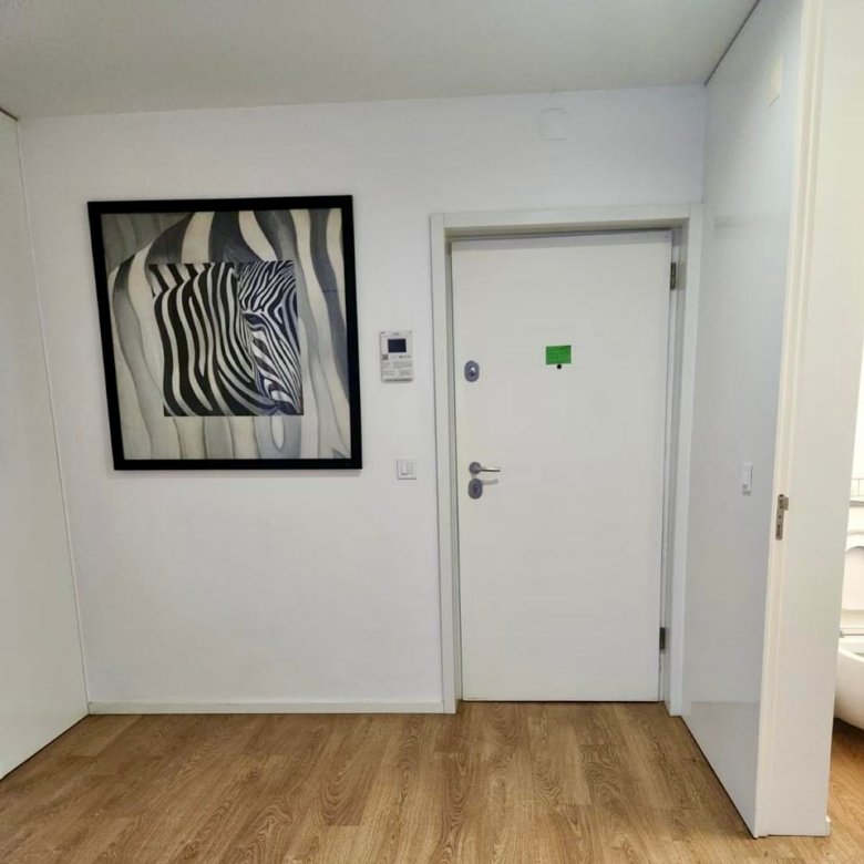SUPER LUXURIOUS 4-BEDROOM APARTMENT FOR RENT – POLANA