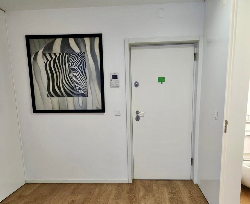 SUPER LUXURIOUS 4-BEDROOM APARTMENT FOR RENT – POLANA