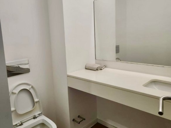 SUPER LUXURIOUS 4-BEDROOM APARTMENT FOR RENT – POLANA