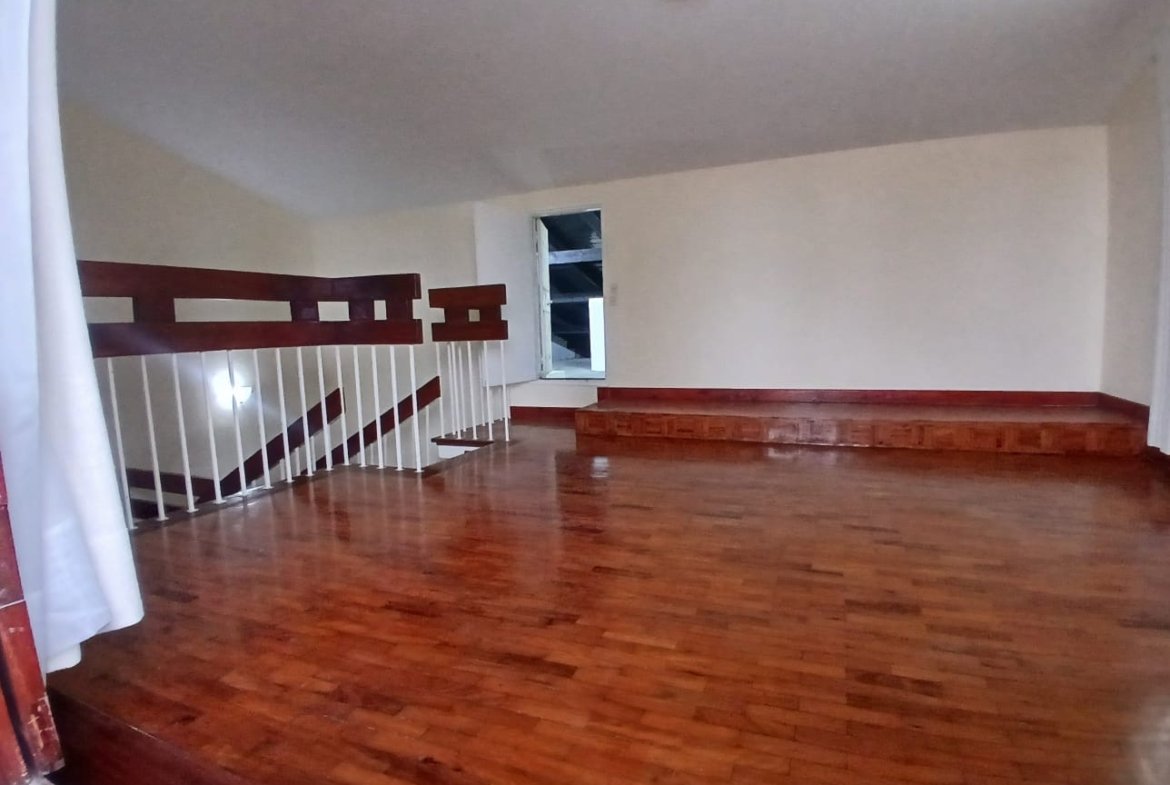 Moradia T4+1 com Piscina para Arrendamento | Sommerschield