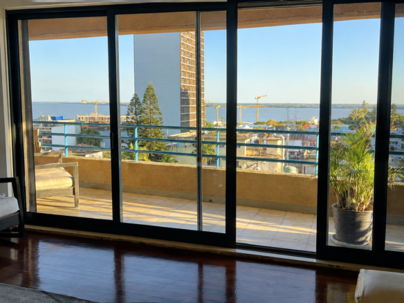 Apartamento TP2 Mobilado com Vista para o Mar | Polana Shopping