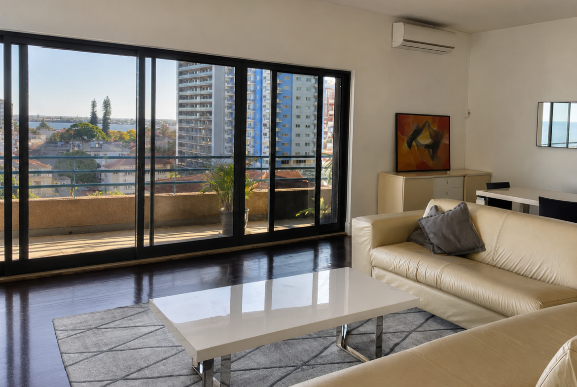 Apartamento TP2 Mobilado com Vista para o Mar | Polana Shopping