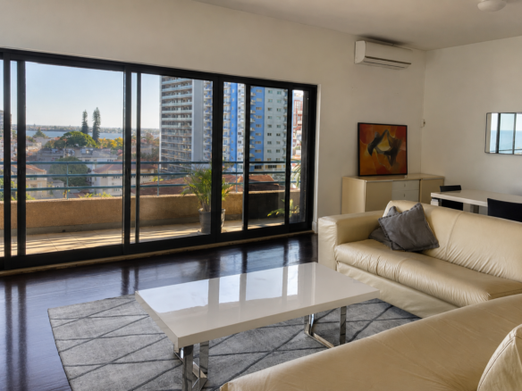 Apartamento TP2 Mobilado com Vista para o Mar | Polana Shopping