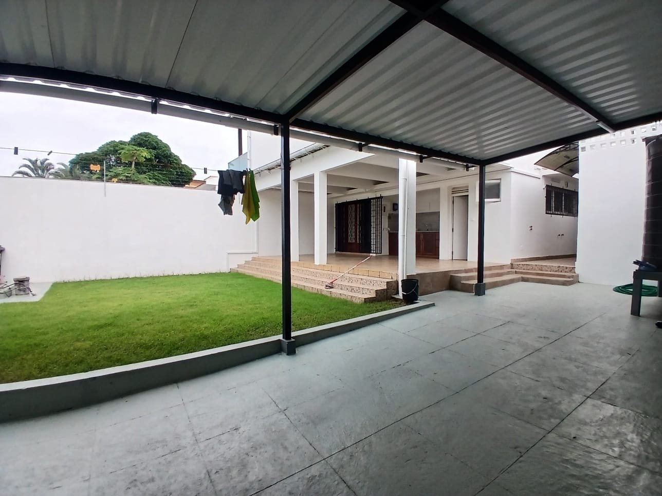 69ae1d98-2c11-452d-8ef9-7f9e6caf19d0 Moradia T4+1 com Piscina para Arrendamento | Sommerschield