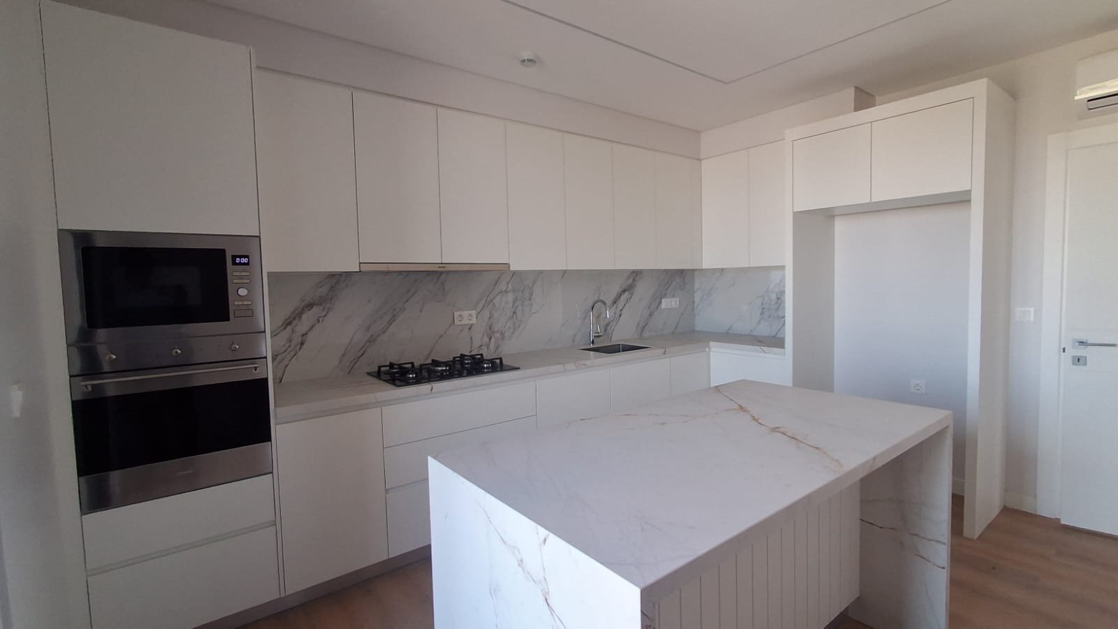76aeaf0e-6f8c-46e8-8edf-70168f065fbf Luxury 4-Bedroom Apartment for Rent | Maya Residence – Sommerschield I