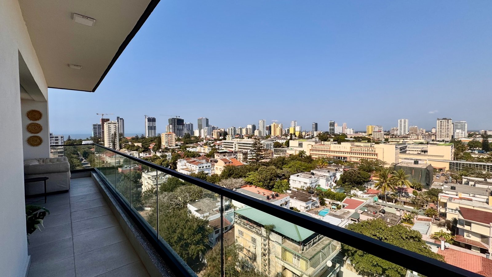 ARRENDA-SE APARTAMENTO T3 MOBILADO | CONDOMÍNIO FLORA