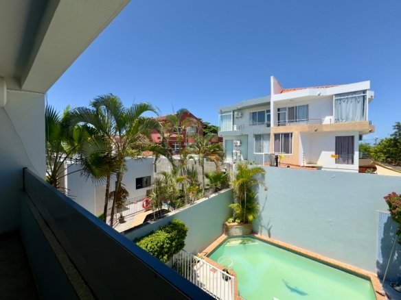 Moradia Geminada T4 com Piscina | Próxima à Escola Portuguesa
