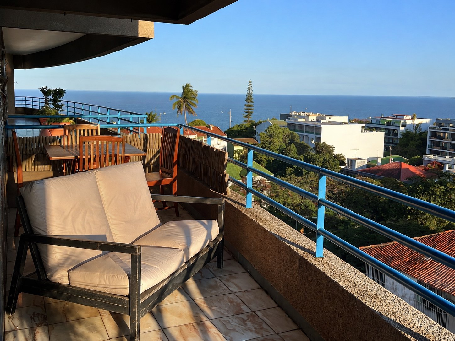 Apartamento TP2 Mobilado com Vista para o Mar | Polana Shopping