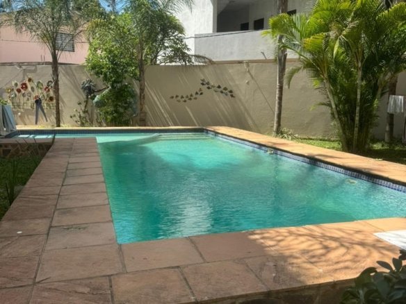 ARRENDA-SE MORADIA T5 | CONDOMÍNIO | BAIRRO DO MARÍTIMO