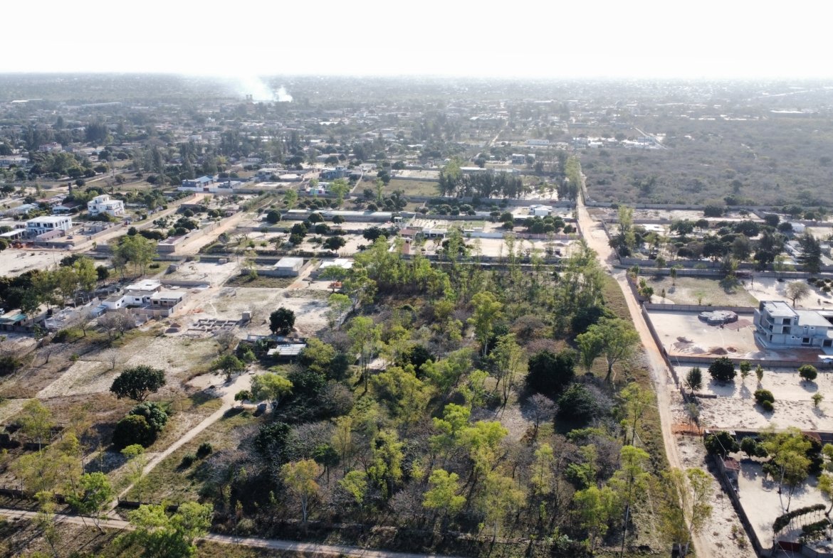 Lotes de 900 m² à Venda em Cumbeza – Próximos da EN1