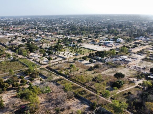 Lotes de 900 m² à Venda em Cumbeza – Próximos da EN1
