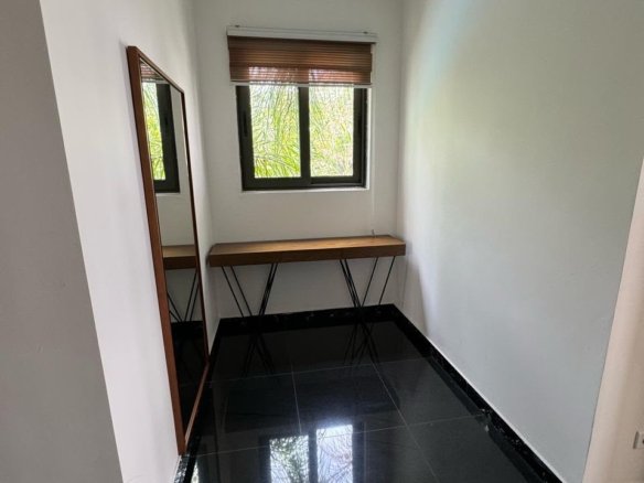 ARRENDA-SE MORADIA T5 | CONDOMÍNIO | BAIRRO DO MARÍTIMO