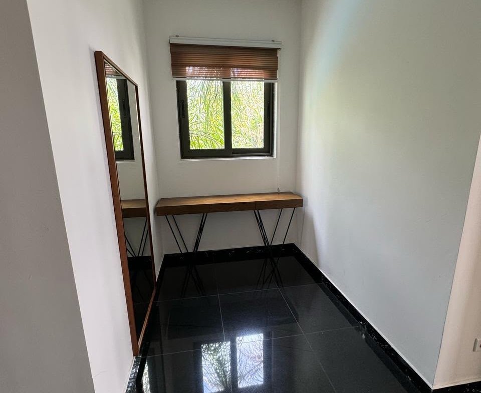 ARRENDA-SE MORADIA T5 | CONDOMÍNIO | BAIRRO DO MARÍTIMO