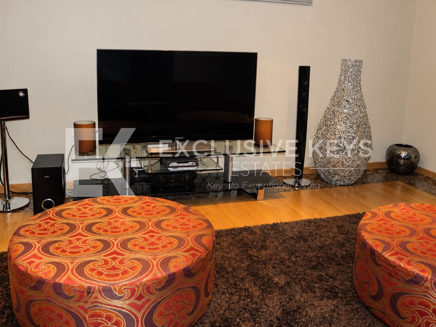 Moradia de Luxo T5 na Sommerschield — Venda e Arrendamento