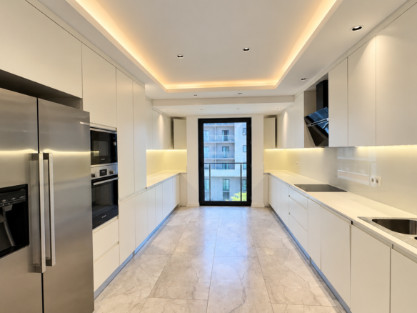 Apartamento TP4 para Arrendamento no Condomínio Palmar