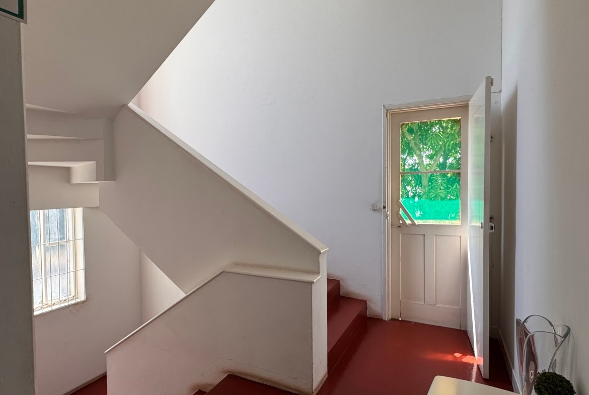 🏢 Moradia Geminada para Escritórios
