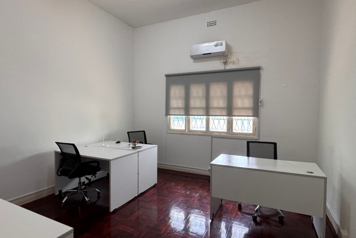 🏢 Moradia Geminada para Escritórios