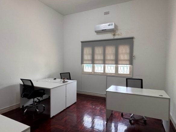 🏢 Moradia Geminada para Escritórios