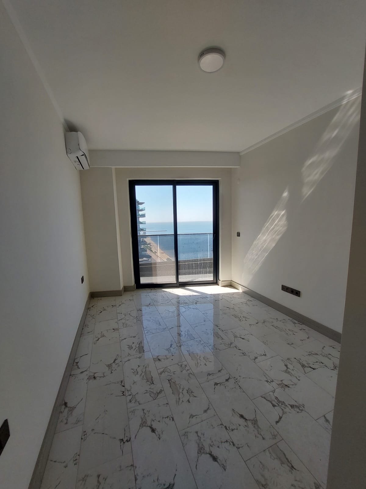 af573faf-33e2-4b55-8e55-d0bb50d523bd 🏙️ APARTAMENTO T3 À VENDA | PARKMOZA